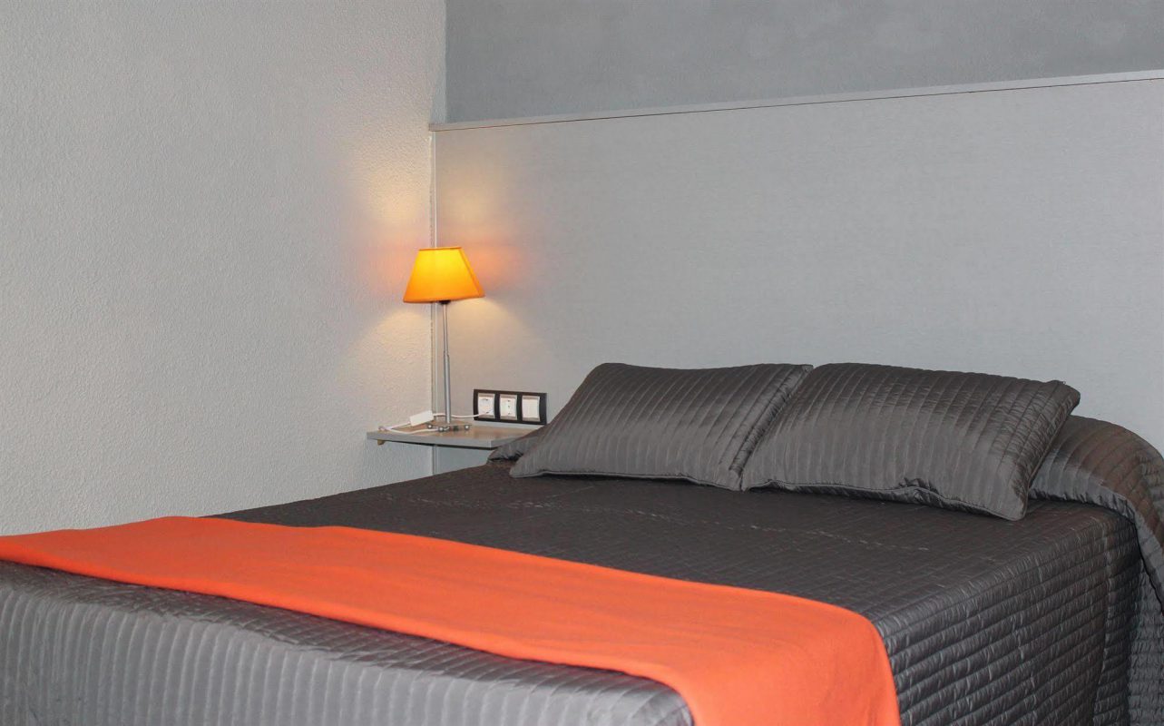 hotel barato en Úbeda, alojamiento económico en Úbeda, hotel económico en Úbeda, hotel con buena relación calidad-precio en Úbeda, hoteles en Úbeda baratos, dónde dormir barato en Úbeda, hotel 2 estrellas en Úbeda, alojamiento asequible en Úbeda, mejor hotel barato en Úbeda, hotel en Úbeda cerca del centro histórico, alojamiento con WiFi gratuito en Úbeda, hotel en Úbeda con desayuno incluido, dónde hospedarse en Úbeda barato, hoteles con encanto en Úbeda baratos, hotel con parking en Úbeda, hotel en Úbeda para parejas barato, hotel familiar en Úbeda a buen precio, hotel en Úbeda cerca de Baeza, dónde dormir en Úbeda barato, escapada económica a Úbeda y Baeza, turismo barato en Úbeda, hoteles cerca de la Sacra Capilla del Salvador, alojamiento económico en Úbeda para turismo rural, hoteles económicos en Jaén y Úbeda, reserva hotel barato en Úbeda, hotel en Úbeda al mejor precio, ofertas de hotel en Úbeda, hotel con descuento en Úbeda, reservar alojamiento en Úbeda económico, hotel la paz, hotel la paz ubeda, la paz ubeda, pension la paz ubeda, hotel para grupos en Úbeda, alojamiento para grupos en Úbeda, hotel en Úbeda para excursiones, hotel para colegios en Úbeda, hotel para asociaciones en Úbeda, hotel en Úbeda para equipos deportivos, hotel con capacidad para grupos en Úbeda, hotel económico para grupos en Úbeda, reservar hotel para grupos en Úbeda, descuentos para grupos en hoteles de Úbeda, descuentos para agencias en hoteles de Úbeda, hotel agencias de viaje en Úbeda y Baeza